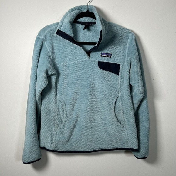 Patagonia Tops - Patagonia Jacket Womens S Small blue Fleece Snap Buttons Pockets Logo